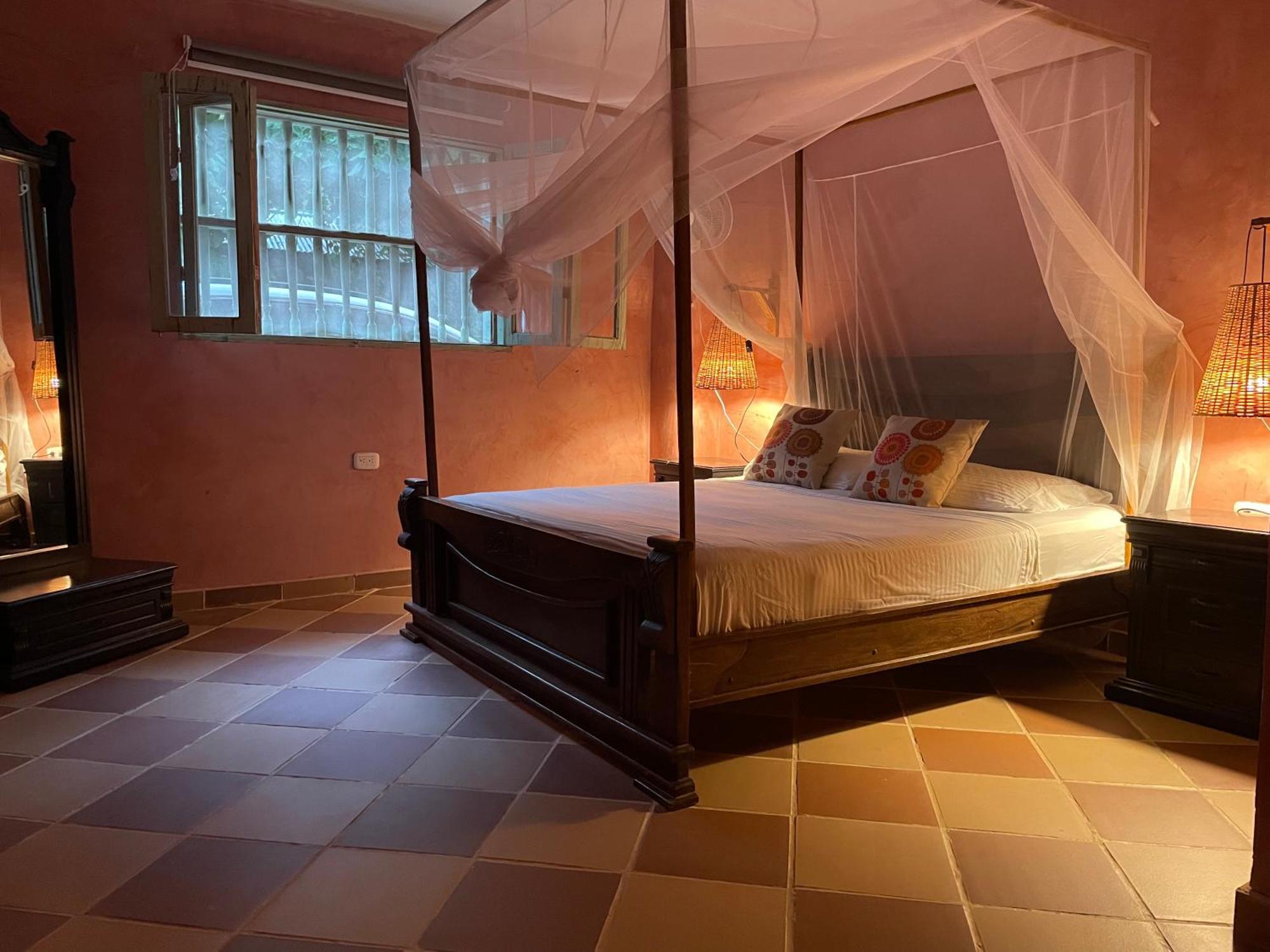 La Percha Hostal Palomino Zewnętrze zdjęcie